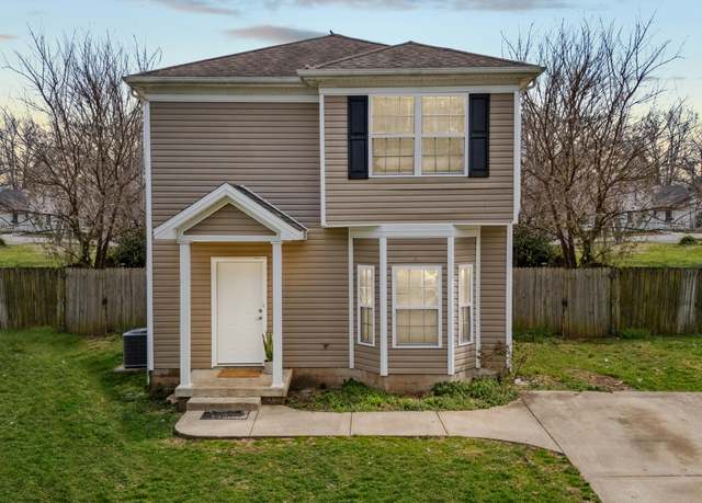 Property at 110 Elm St, Georgetown, KY 40324, 3 beds, 1.5 baths
