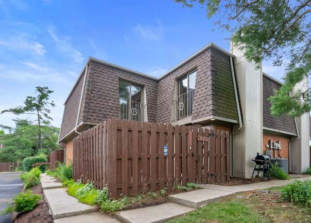 Property at 449 Darby Creek Rd Unit C, Lexington, KY 40509, 2 beds, 1.5 baths
