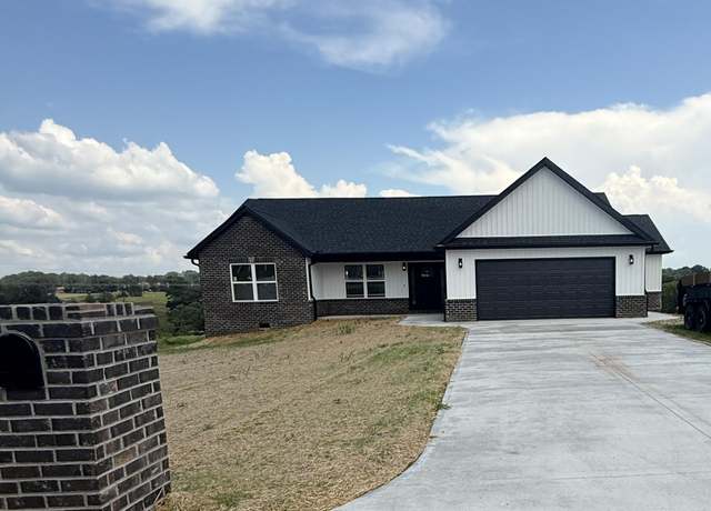 Property at 61 Lone Oak Ct, Somerset, KY 42503, 3 beds, 2 baths