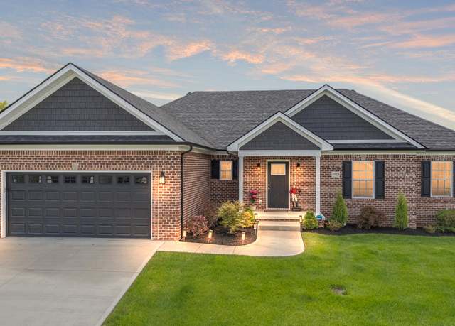Property at 1033 Vineyard Way, Berea, KY 40403, 4 beds, 2 baths