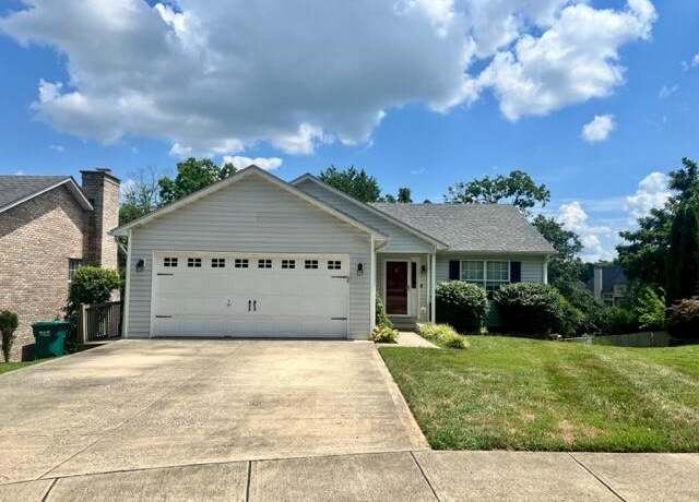 Property at 4081 Hillside Dr, Lexington, KY 40514, 4 beds, 3 baths
