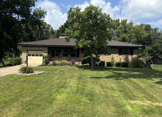 Property at 110 Hampton Ave, Winchester, KY 40391, 3 beds, 3 baths
