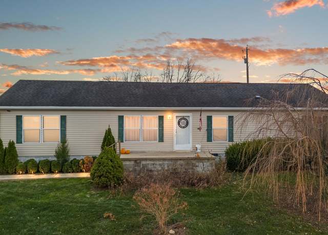 Property at 217 Morris Rd, Winchester, KY 40391, 4 beds, 2 baths