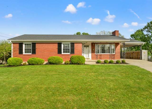 Property at 307 North Doctor St, Springfield, KY 40069, 3 beds, 2.5 baths