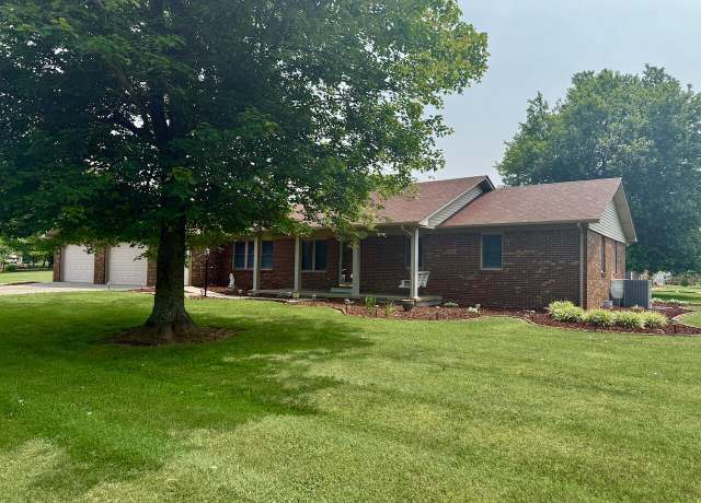 Property at 84 Cherokee Ave, Russell Springs, KY 42642, 3 beds, 2 baths