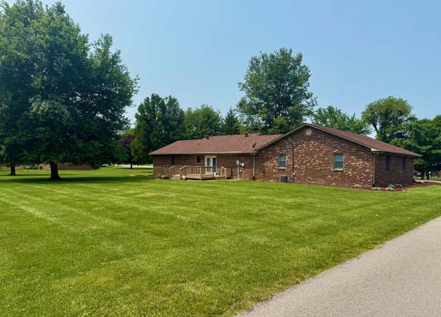 Property at 84 Cherokee Ave, Russell Springs, KY 42642, 3 beds, 2 baths