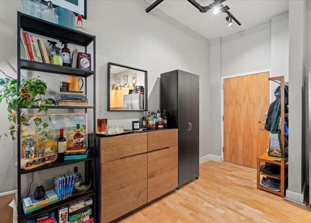 Property at 121 North Martin Luther King Blvd #401, Lexington, KY 40508, 1 bed, 1.5 baths