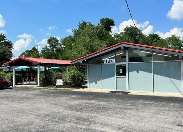 Property at 178 Lakeway Dr, Russell Springs, KY 42642