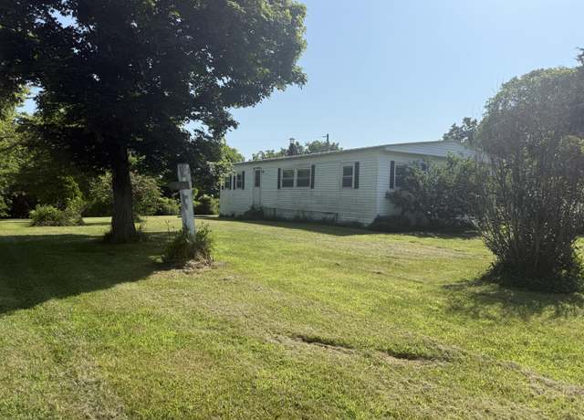Property at 4625 Bardstown Rd, Lawrenceburg, KY 40342, 3 beds, 2 baths