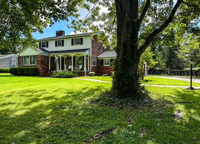 Property at 115 Hampton Ave, Winchester, KY 40391, 4 beds, 2.5 baths