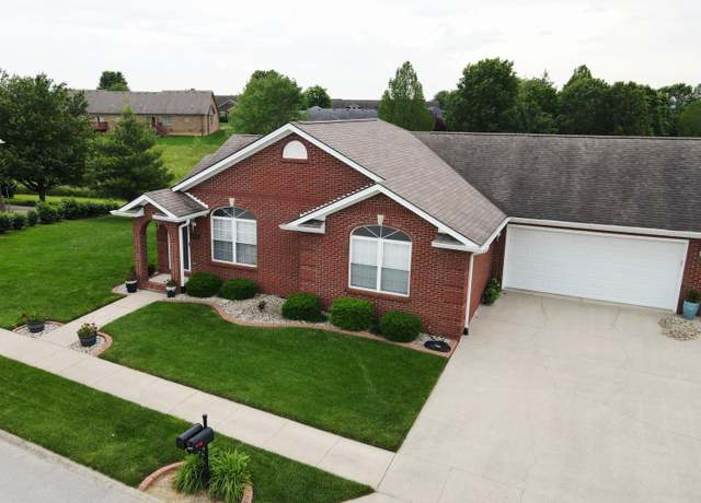 Property at 105 South Ct, Richmond, KY 40475, 3 beds, 2 baths