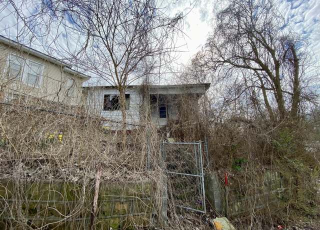 Property at 141 Eversole St, Hazard, KY 41701