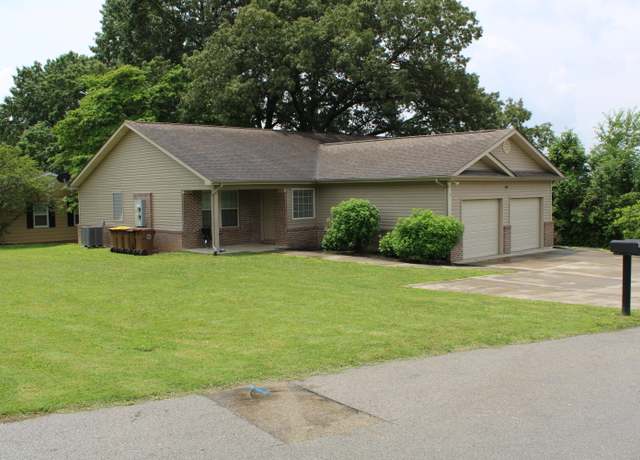 Property at 103 Highland Ave, Somerset, KY 42501, 4 beds, 4 baths