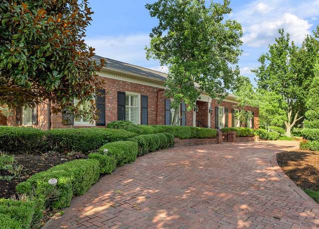 Property at 794 Chinoe Rd, Lexington, KY 40502, 3 beds, 4.5 baths