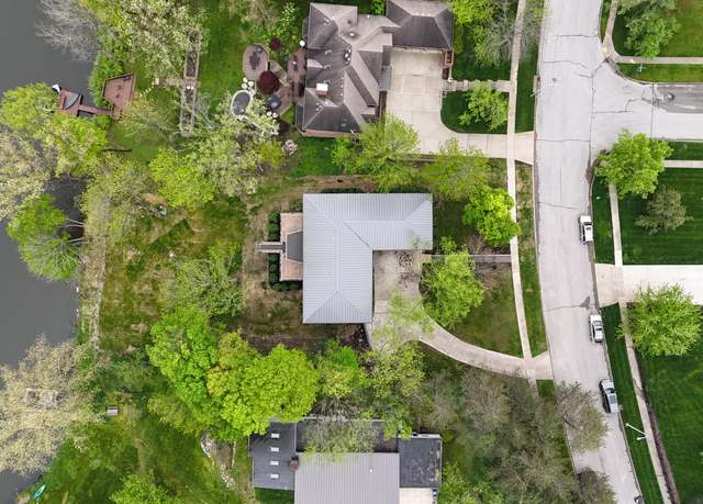 Property at 2005 Lakeside Dr, Lexington, KY 40502, 5 beds, 5.5 baths