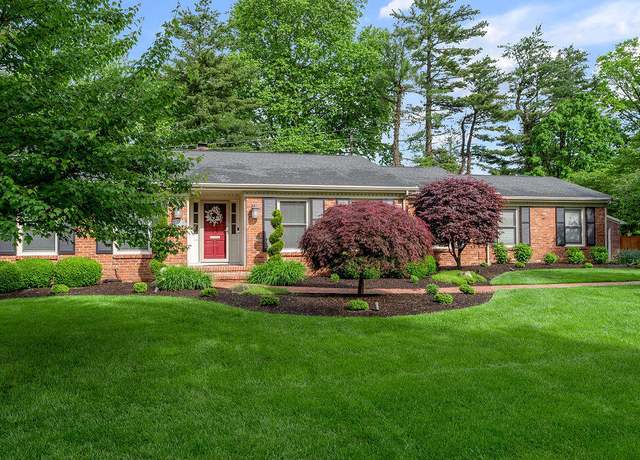 Property at 655 Raintree Rd, Lexington, KY 40502, 5 beds, 4.5 baths