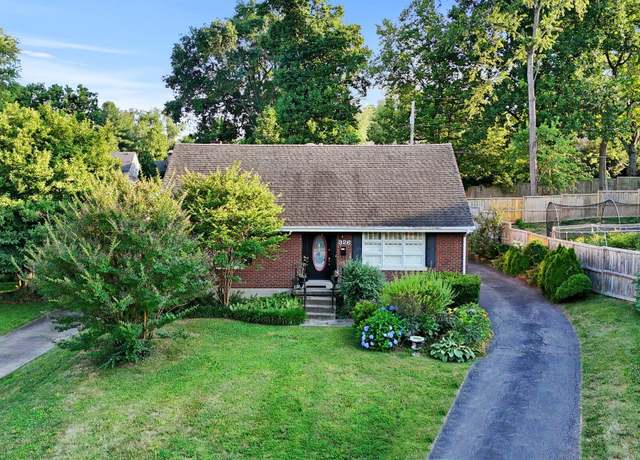 Property at 326 Zandale Dr, Lexington, KY 40503, 5 beds, 2 baths