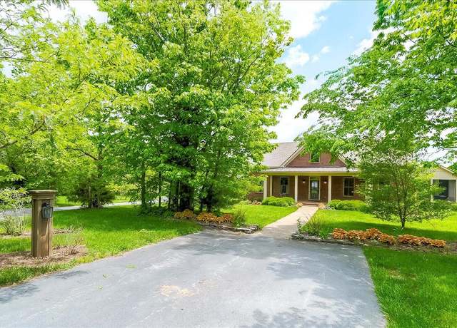 Property at 915 Kidds Mill Rd, Versailles, KY 40383, 3 beds, 2.5 baths