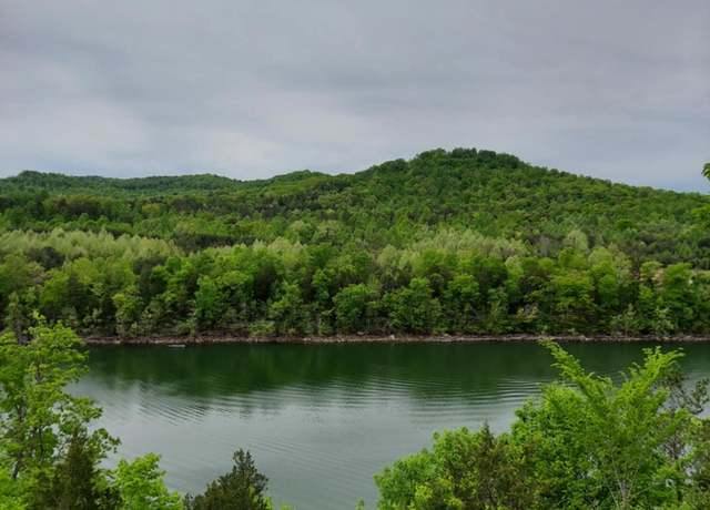 Property at 223 Perry Lee Colyer Rd, Somerset, KY 42501, 3 beds, 2 baths