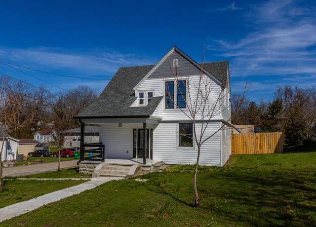 Property at 401 East Main St, Danville, KY 40422, 3 beds, 2 baths