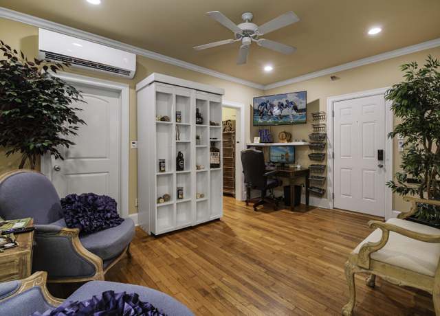 Property at 258 East High St #104, Lexington, KY 40507, 1 bed, 1 bath