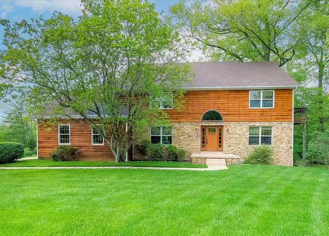 Property at 1044 Wesbend Dr, Frankfort, KY 40601, 4 beds, 3.5 baths