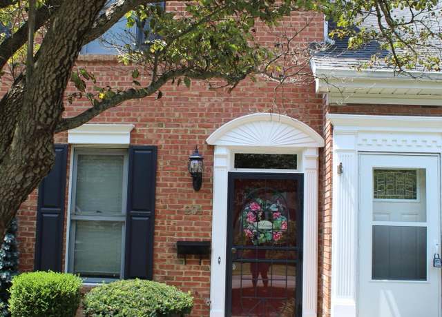Property at 204 Bruce Ct, Danville, KY 40422, 2 beds, 2 baths