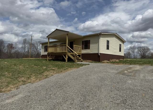 Property at 236 Oak Dr, Russell Springs, KY 42642, 3 beds, 2 baths