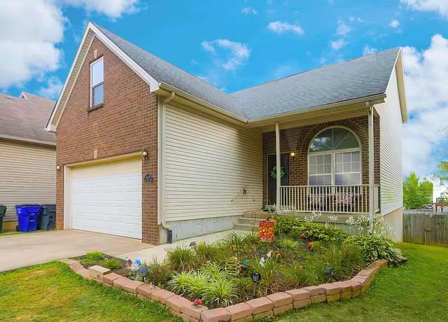 Property at 3373 Royal Troon Rd, Lexington, KY 40509, 5 beds, 4 baths