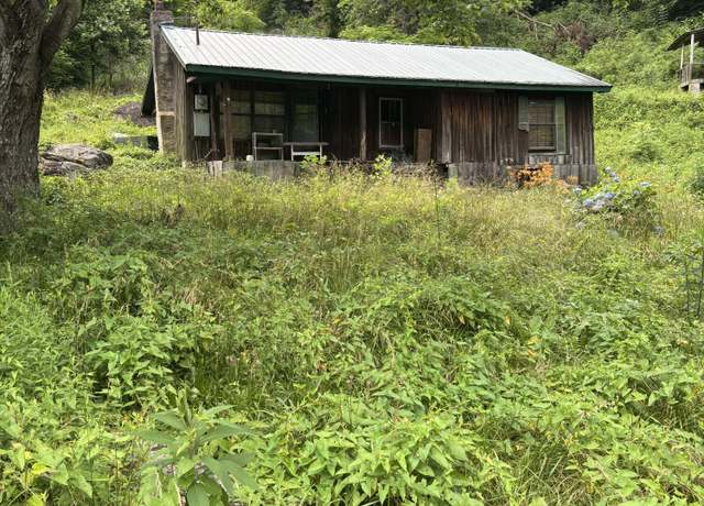 Property at 1204 Highway 3482, Calvin, KY 40813, 3 beds, 1 bath