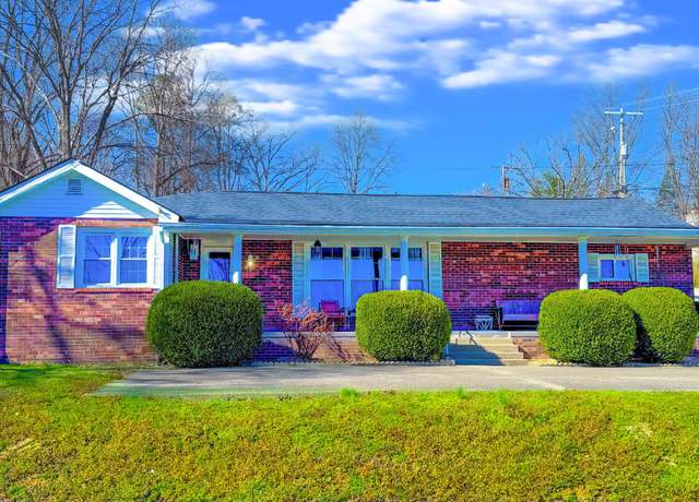 Property at 725 North Hancock Ave, Corbin, KY 40701, 4 beds, 2 baths