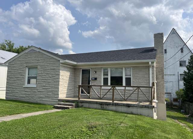 Property at 340 East Walnut St, Danville, KY 40422, 3 beds, 2 baths