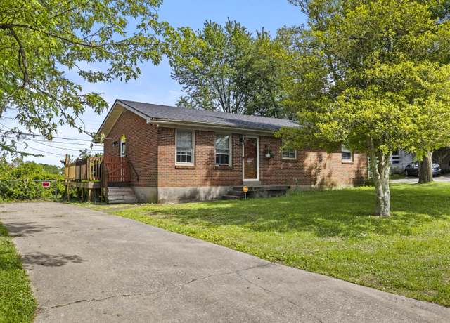 Property at 218 Brookfield Dr, Frankfort, KY 40601, 3 beds, 1.5 baths