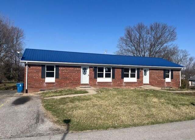 Property at 155-157 East Erskine Dr, Danville, KY 40422, 4 beds, 3 baths