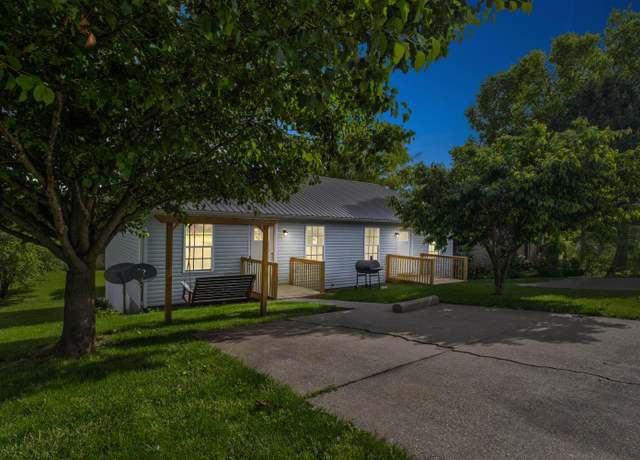 Property at 414-416 Darley Crk, Mt Sterling, KY 40353, 6 beds, 2 baths