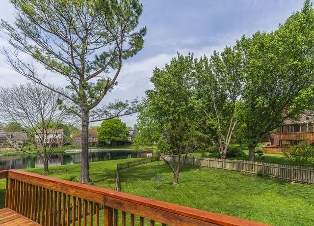 Property at 1049 Autumn Ridge Dr, Lexington, KY 40509, 3 beds, 2.5 baths