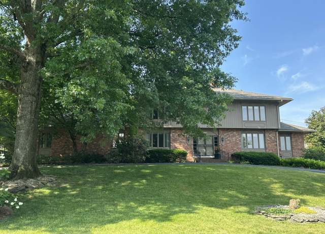 Property at 3340 Overbrook Dr, Lexington, KY 40502, 3 beds, 3.5 baths