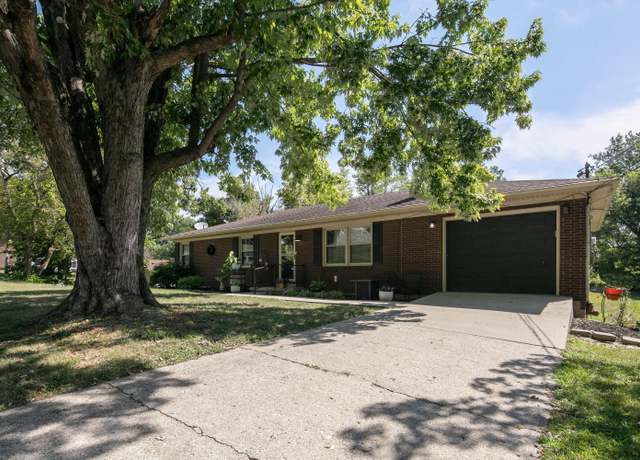 Property at 129 Allen Douglas Dr, Richmond, KY 40475, 3 beds, 2.5 baths