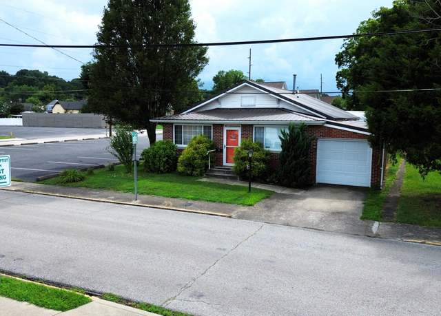 Property at 304 South Poplar Ave, Corbin, KY 40701, 2 beds, 1 bath