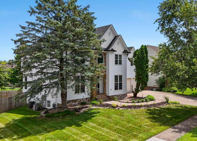 Property at 4170 Clearwater Way, Lexington, KY 40515, 6 beds, 3.5 baths
