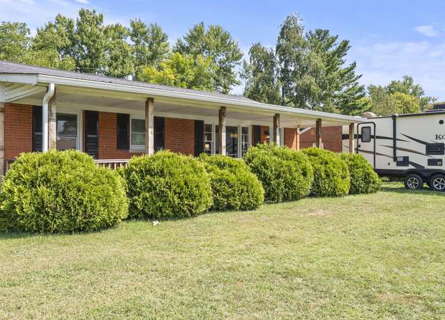 Property at 573 Freeman Dr, Lexington, KY 40505, 3 beds, 2 baths