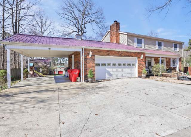 Property at 993 Oak Grove Church Rd, Corbin, KY 40701, 5 beds, 2.5 baths