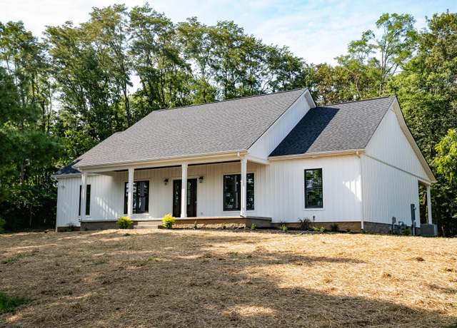 Property at 18 St Edwards Rd, Cynthiana, KY 41031, 3 beds, 2.5 baths