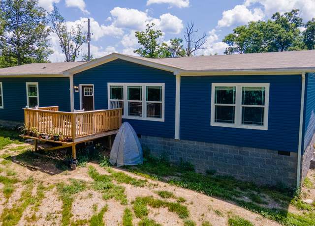 Property at 805 Old Fox Rd, Irvine, KY 40336, 3 beds, 2.5 baths