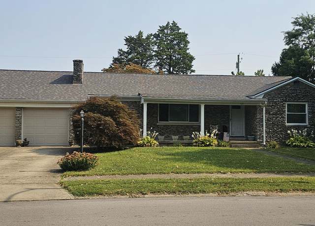 Property at 537 Springhill Dr, Lexington, KY 40503, 3 beds, 2 baths
