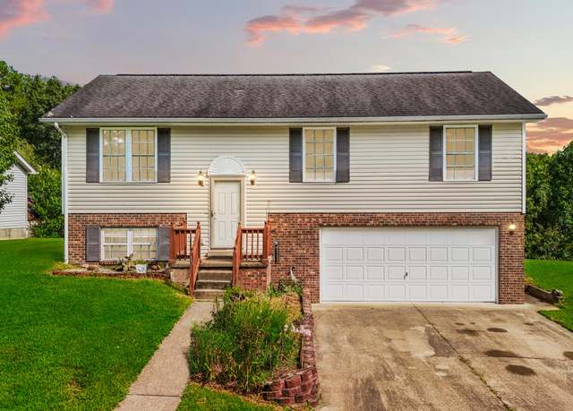 Property at 15 Walker Dr, Beattyville, KY 41311, 3 beds, 1.5 baths