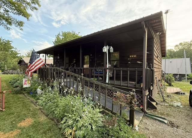 Property at 207 Dogwood Dr, Wellington, KY 40387, 2 beds, 1.5 baths