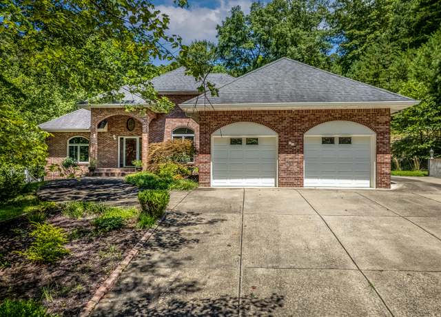 Property at 95 Sylva Dr, Morehead, KY 40351, 3 beds, 2.5 baths