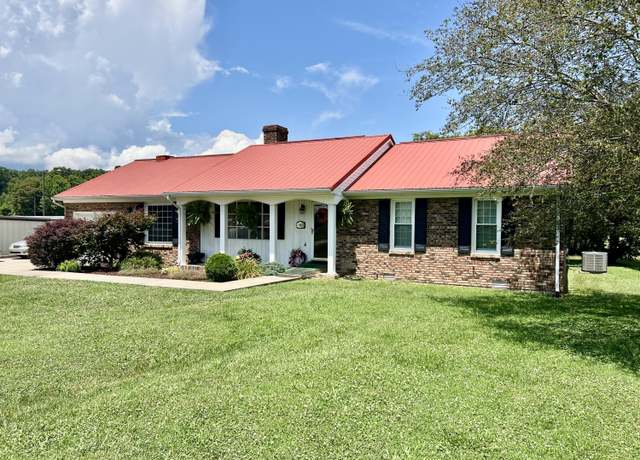 Property at 860 W Main St, Mt Vernon, KY 40456, 3 beds, 2 baths