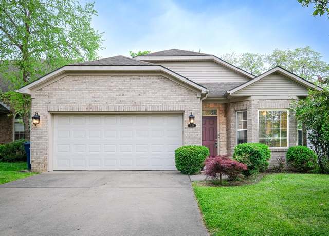 Property at 2204 Market Garden Ln, Lexington, KY 40509, 3 beds, 2 baths